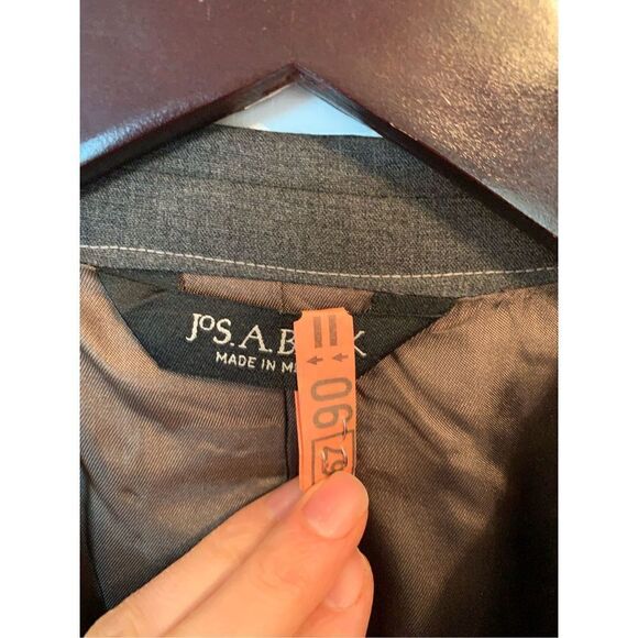 Jos a bank gray suit  jacket size 41R and pants 33R 3 button suit - Picture 4 of 11